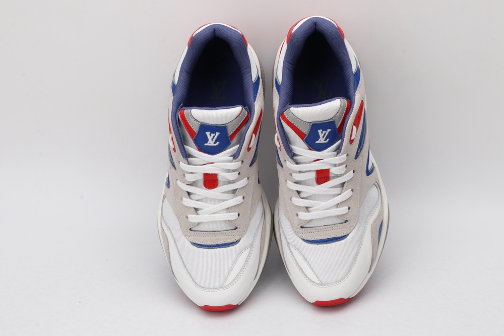 L*V SNEAKER